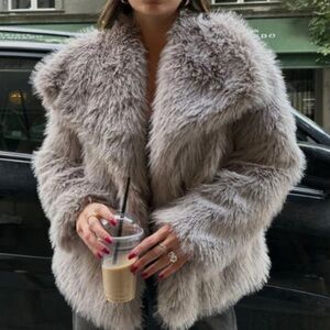 Avec Les Filles Faux Fur Oversized Coat in Oyster Small